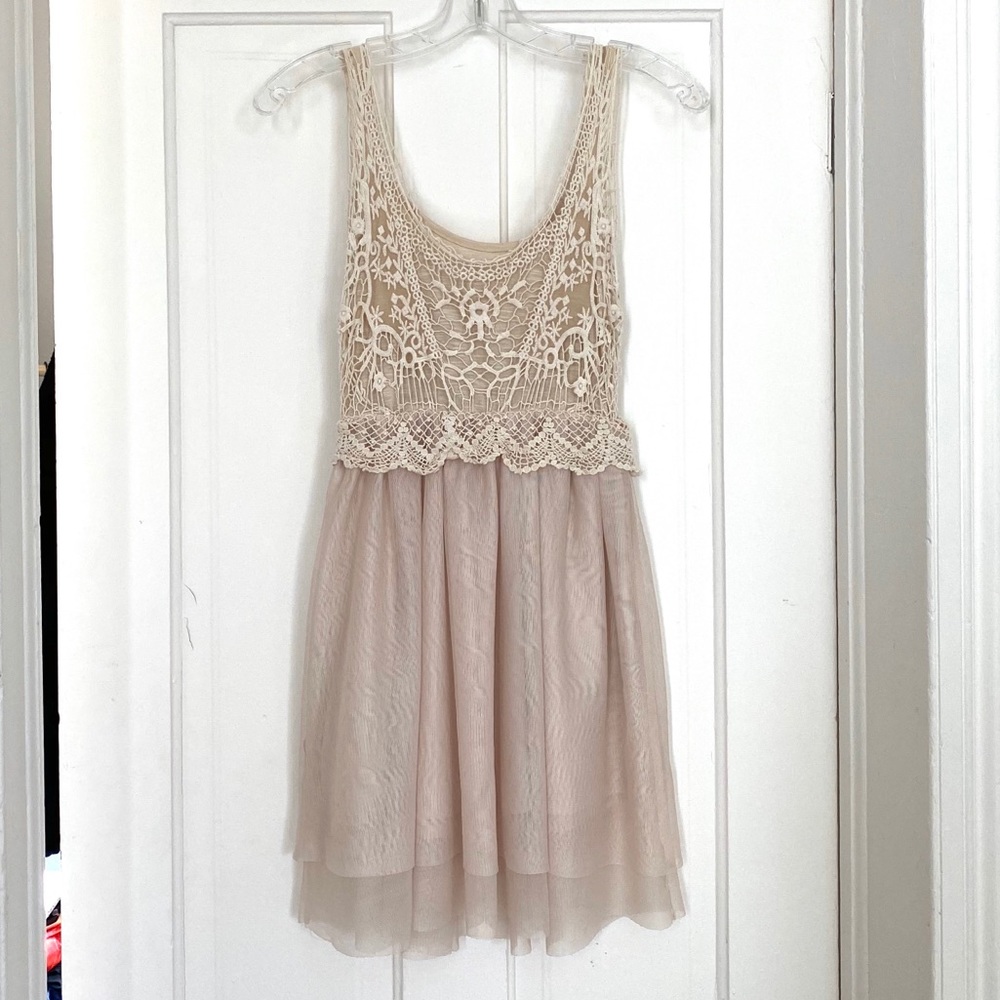 Super cute layer dress with crochet top